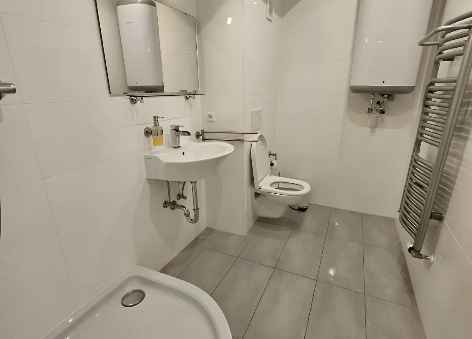 3 Zimmer Whg Schwanthalerhoehe Munich Apartment