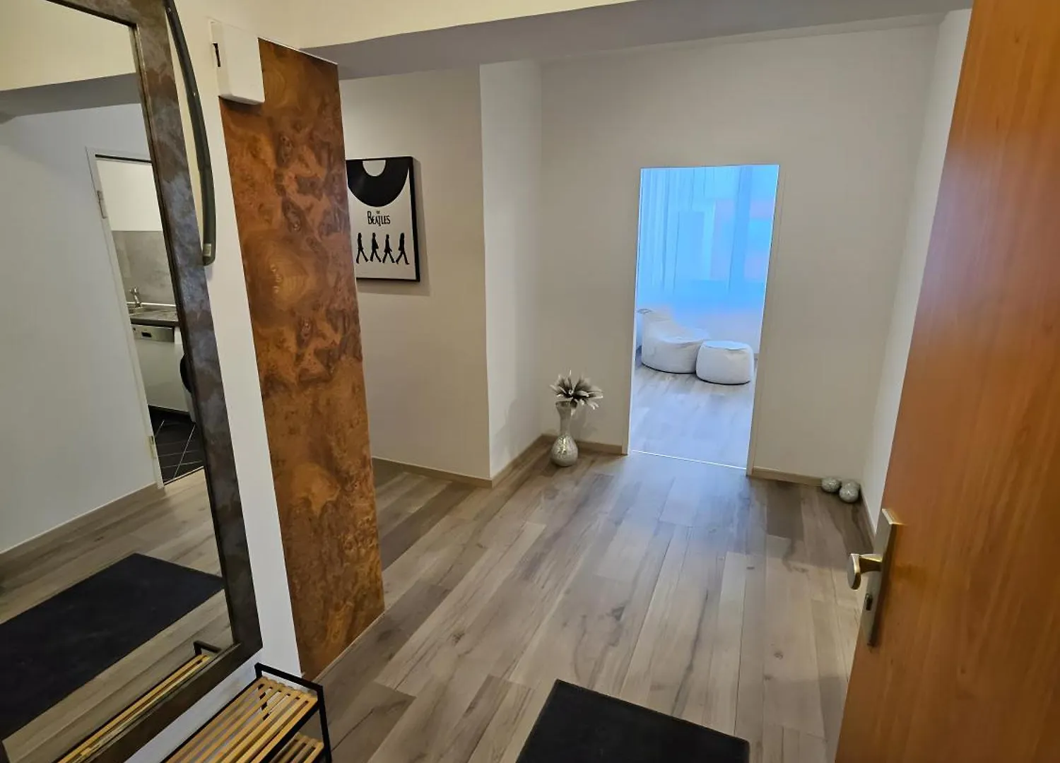 3 Zimmer Whg Schwanthalerhoehe Munich Apartment